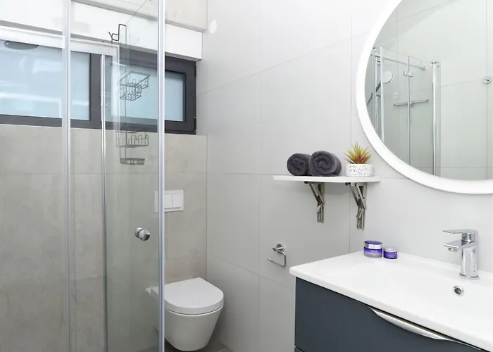 Amelija Yourcroatiaholiday *